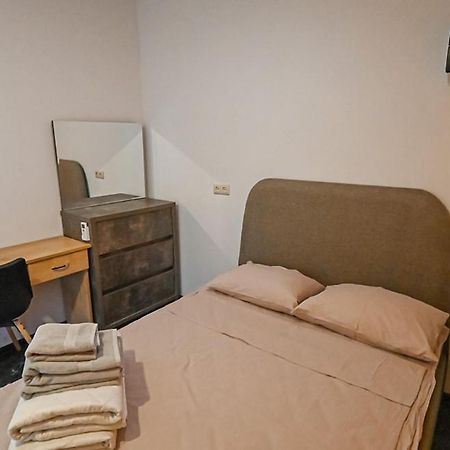 4 Bedroom Apartment On Liberty Square Tbilisi Ngoại thất bức ảnh